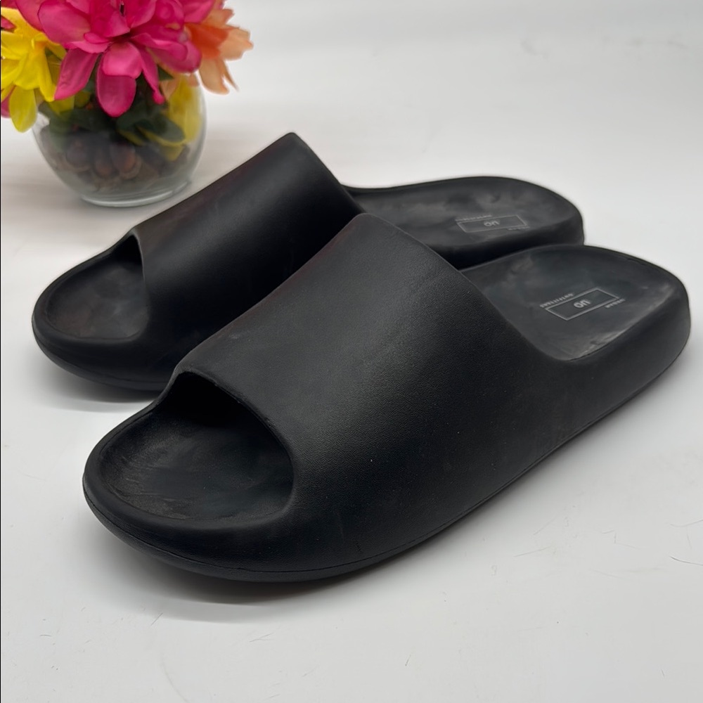 Urban Outfitters Black Slide Sandals Size 12 MS7925B